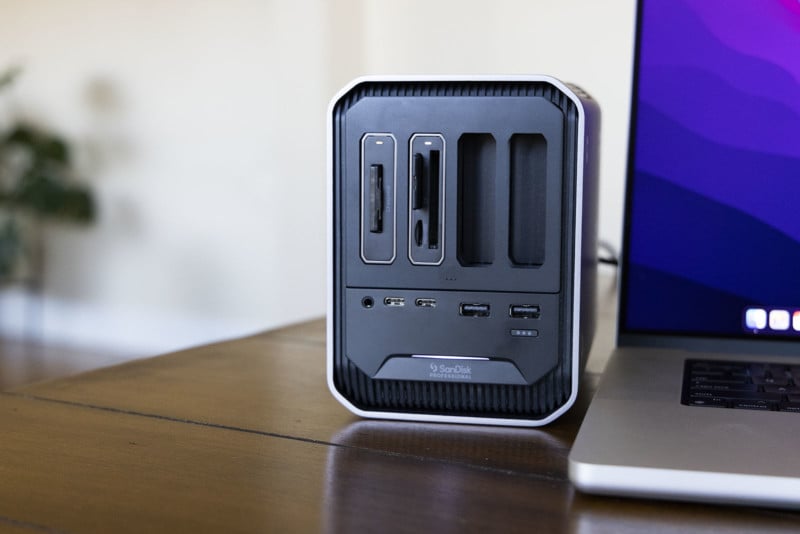 SanDisk Pro-Dock 4