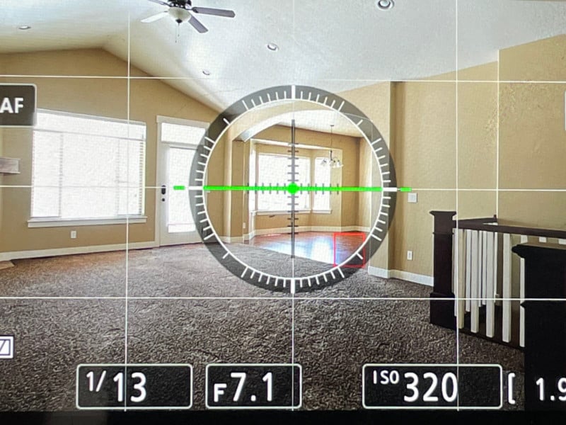 A camera view and level feature for a real estate photo