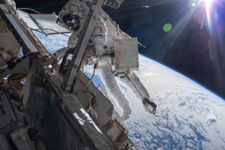 Photographer Spots Astronauts on Spacewalk Outside ISS from Earth ...