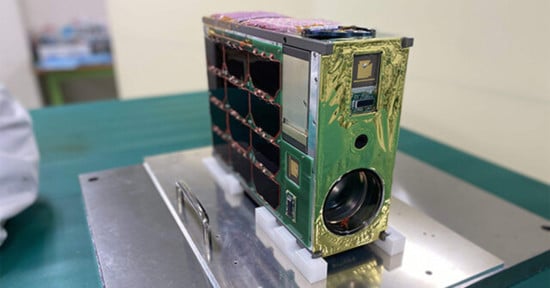 Ricoh-Installs-Modified-300mm-f4-Lens-on-Japan's-Kitsune-Satellite
