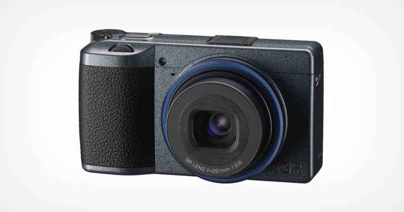 Ricoh GR IIIx Urban Edition Special Limited Kit