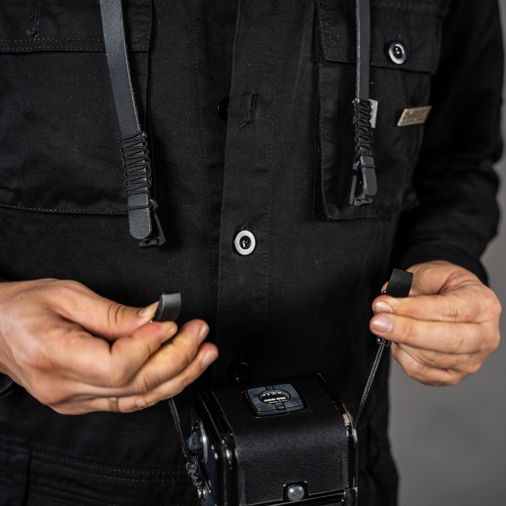 Goodman Camera Unveils Strap With Magnetic Locking Camera Connector 