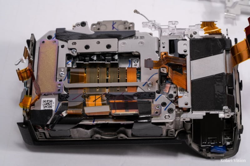 DELA DISCOUNT sony-alpha-1-teardown-49-800x534 Sony Alpha 1 Teardown: The Inside of a Flagship Mirrorless Camera DELA DISCOUNT  