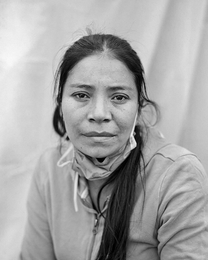Migrant Self-Portrait Project Wins 2022 Sony World Photography Awards ...