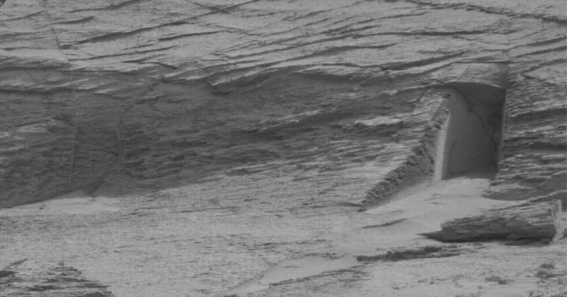 Mars Curiosity Rover scatta una foto di una “porta” su Marte