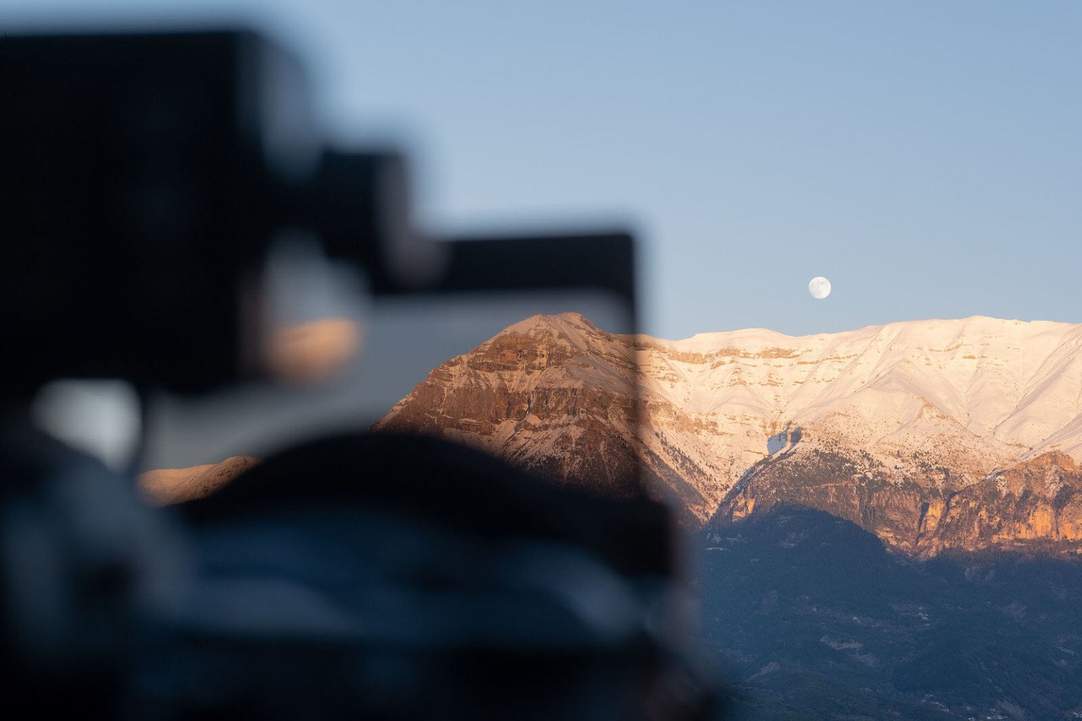 ND Filter A Beginner's Guide to NeutralDensity Lens Filters PetaPixel