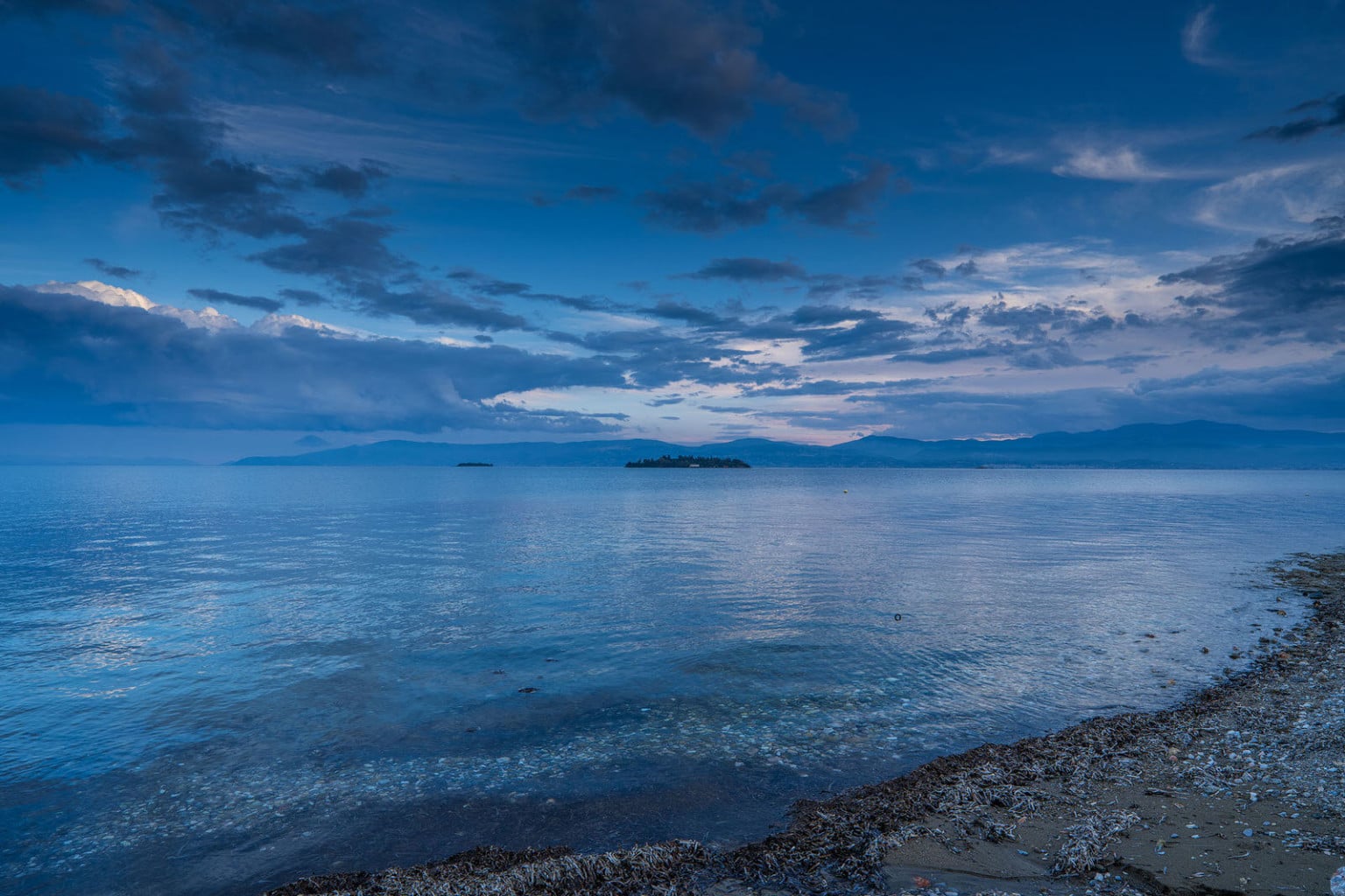 ND Filter: A Beginner's Guide to Neutral-Density Lens Filters | PetaPixel