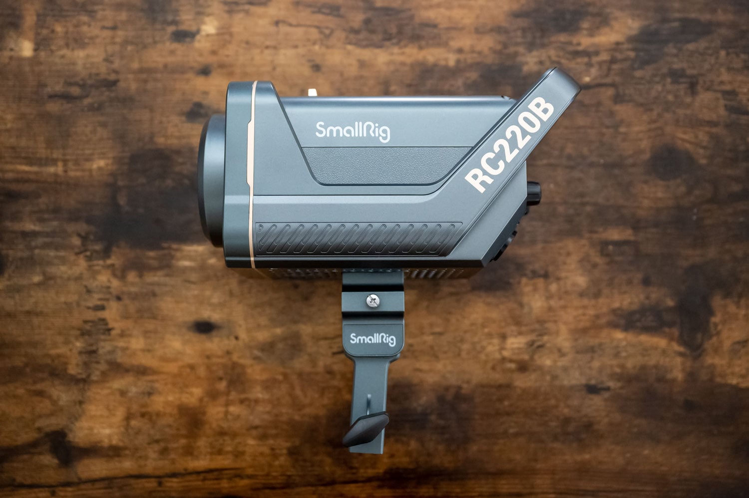 SmallRig RC 220 Bi-Color LED Review: Accurate and Affordable | PetaPixel