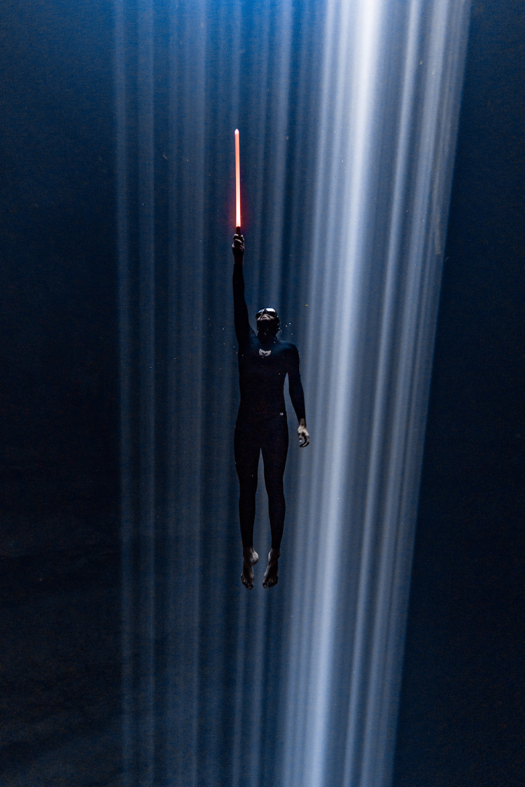 Freediving Photographer Captures Underwater Lightsaber Battle PetaPixel