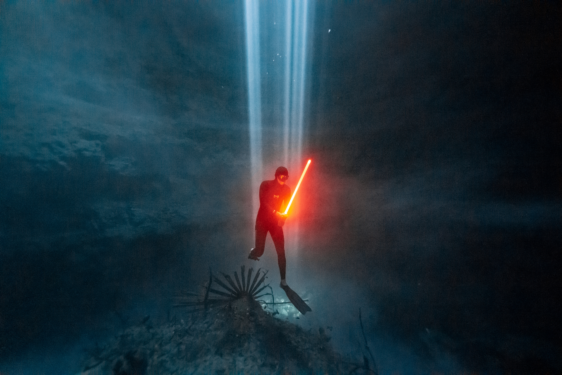 Freediving Photographer Captures Underwater Lightsaber Battle PetaPixel
