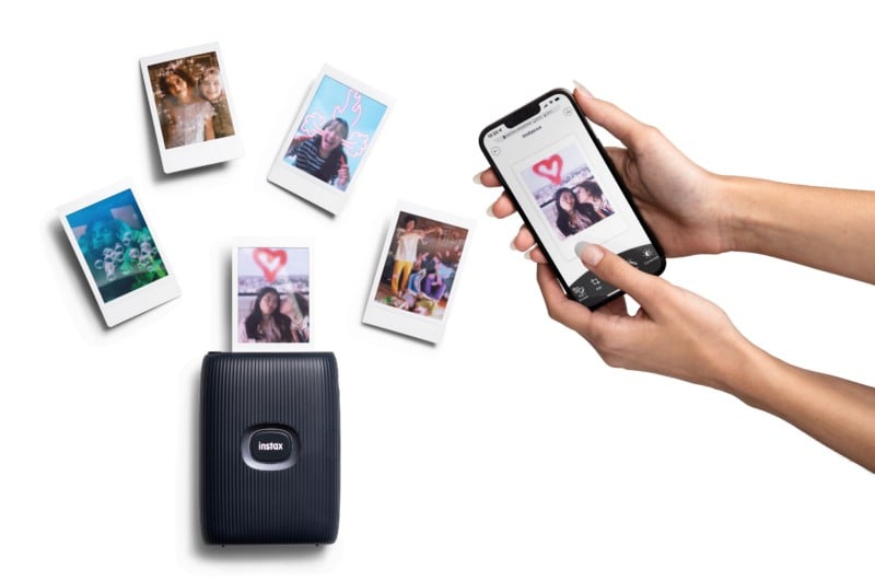 Instax Mini 2 Features 6 Instax AiR Drawing on Phone BLUE_1386_retouch
