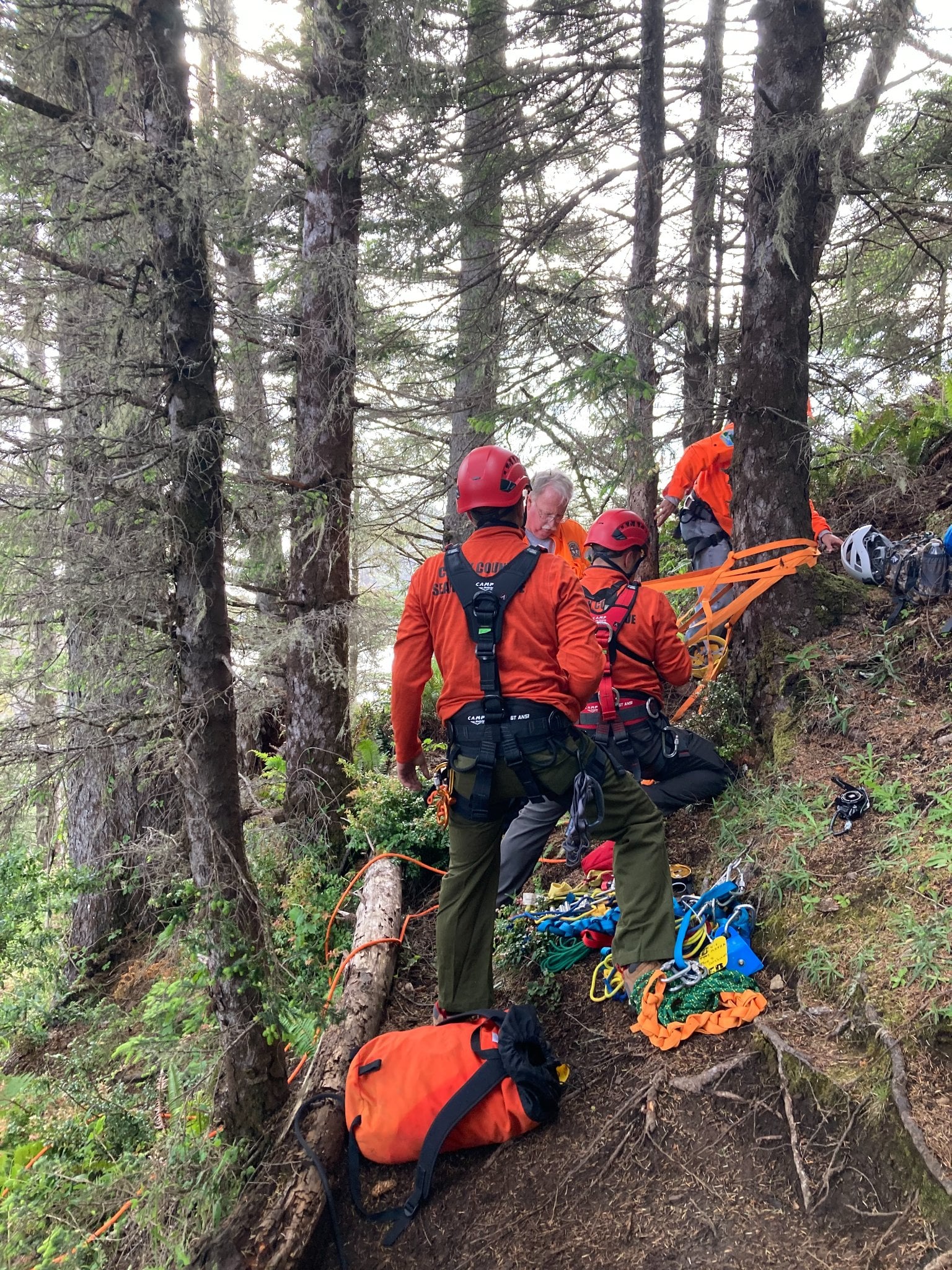 Landscape Photographer Dies Falling From 300-Foot Cliff in Oregon ...