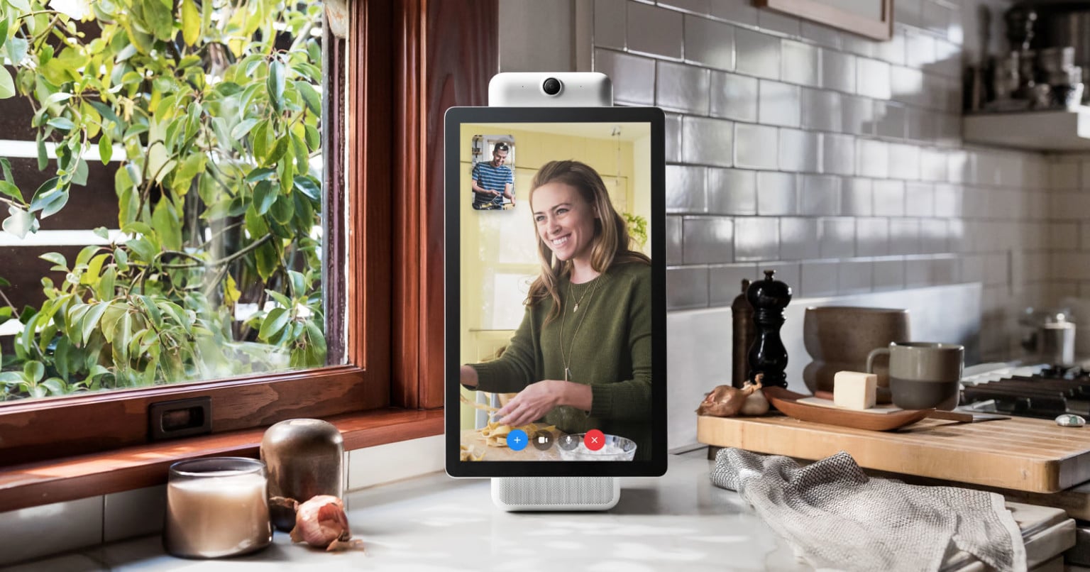 Meta Appears to be Slashing Camera Products Amid Massive VR Losses ...