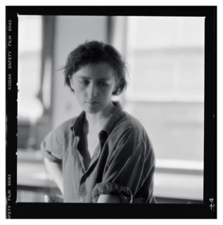 Cindy Sherman in 1985: Photographing the Photographer | PetaPixel