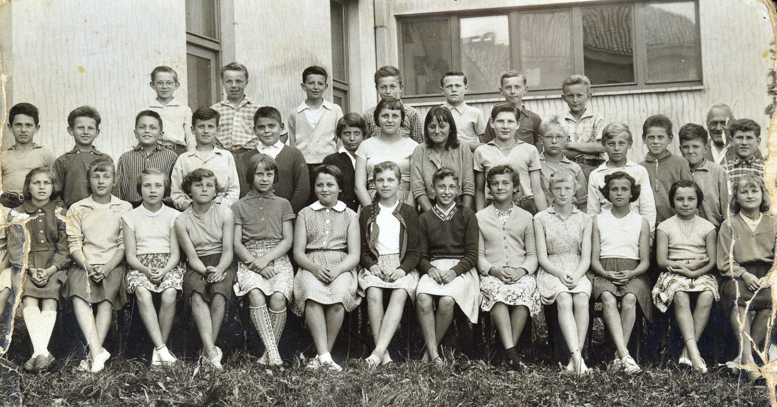 Former students can pursue lawsuit over their published yearbook photos ...