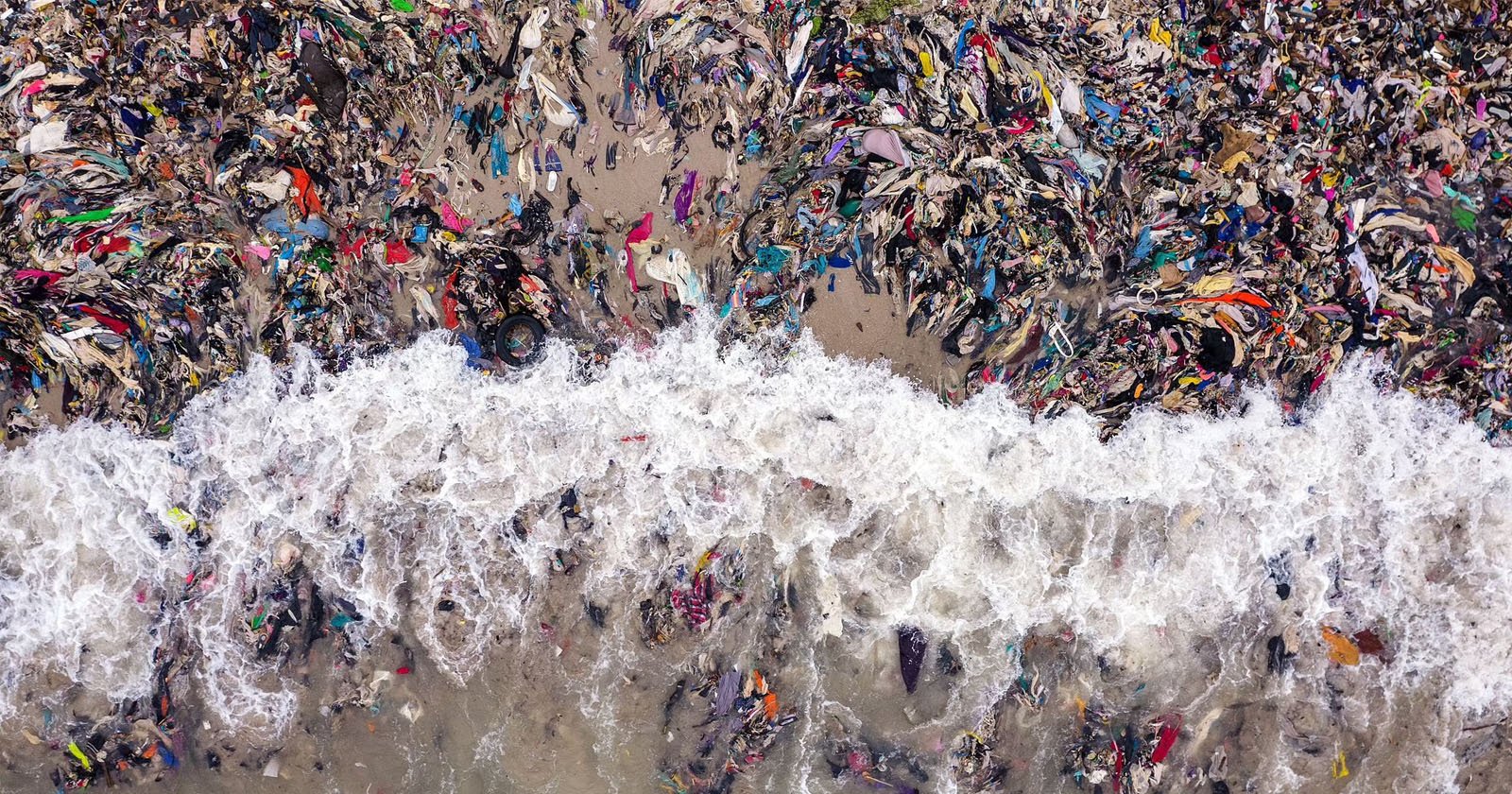 Shocking Photos Show Western ‘Fast Fashion’ That Pollute African Beaches