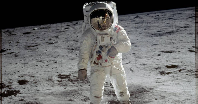 The Story Behind the Iconic Photograph of the First Flight of an ...