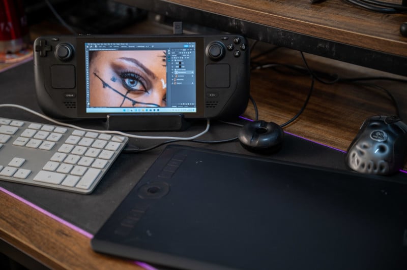 Modification dans Photoshop avec la tablette Wacom sur Steam Deck sous Windows 11