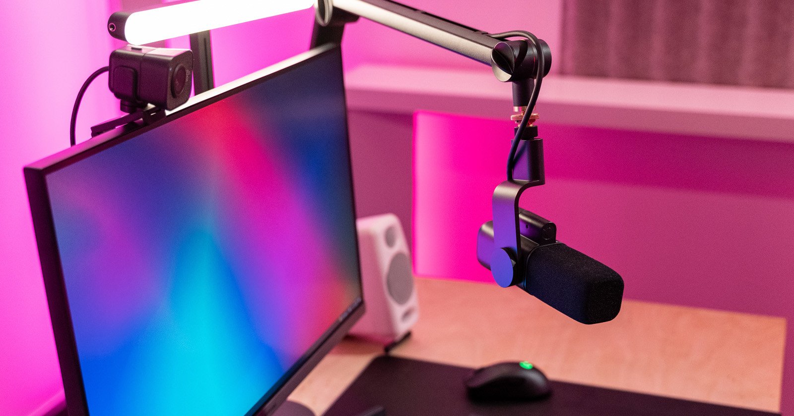 Logitech Leans into At-Home Creators with New Mic and Desk Light