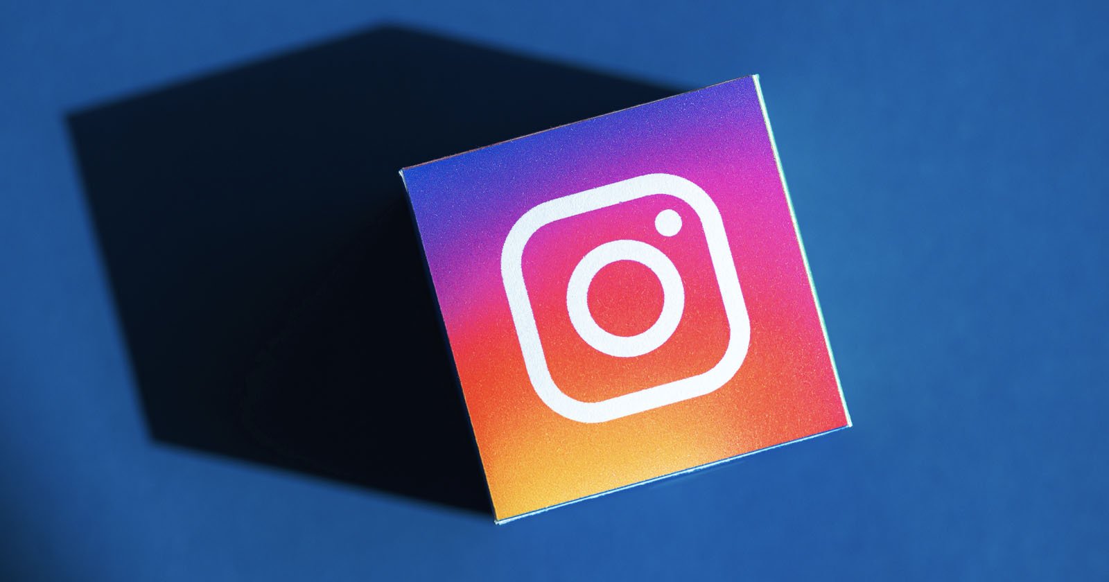 Blue Color Free Social Media Round Bold Icon By - Instagram Png,Blue Instagram  Logo - free transparent png images - pngaaa.com