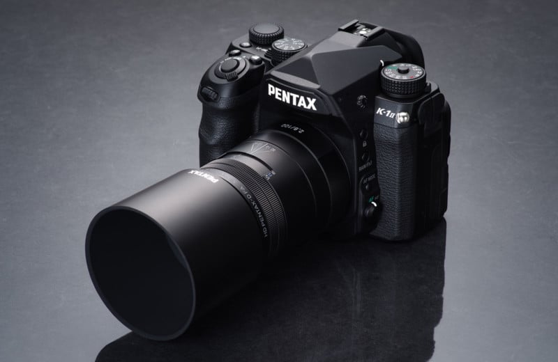 HD Pentax-D FA Macro 100mm f/2.8ED AW