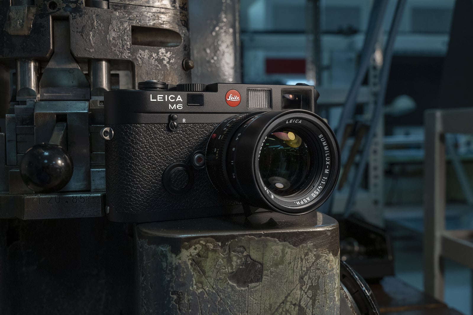 Leica SOFORT 2 Fotocamera Istantanea Ibrida | Analogico E Digitale | Stampa Selettiva | Display LCD | Effetti Creativi | App Leica FOTOS | Design Moderno