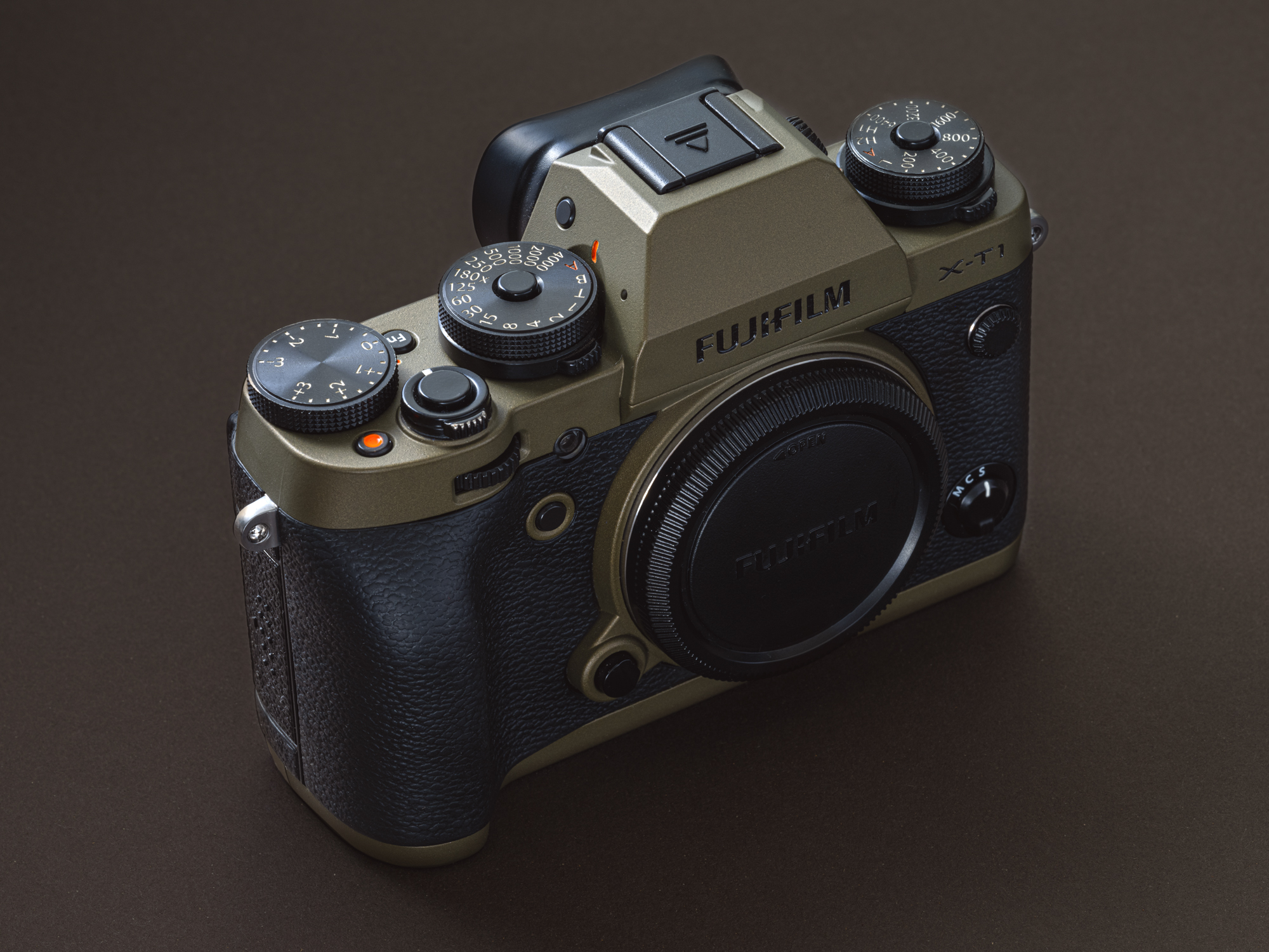 Photographer Makes Beautiful Custom-Painted Analog Cameras | PetaPixel