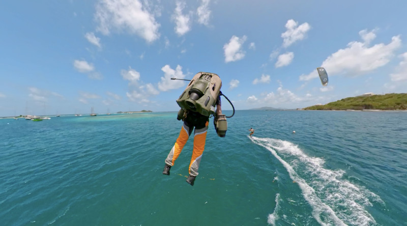„Real-Life Iron Man“ und Pro Kite Surfer tun sich für ein episches Video zusammen