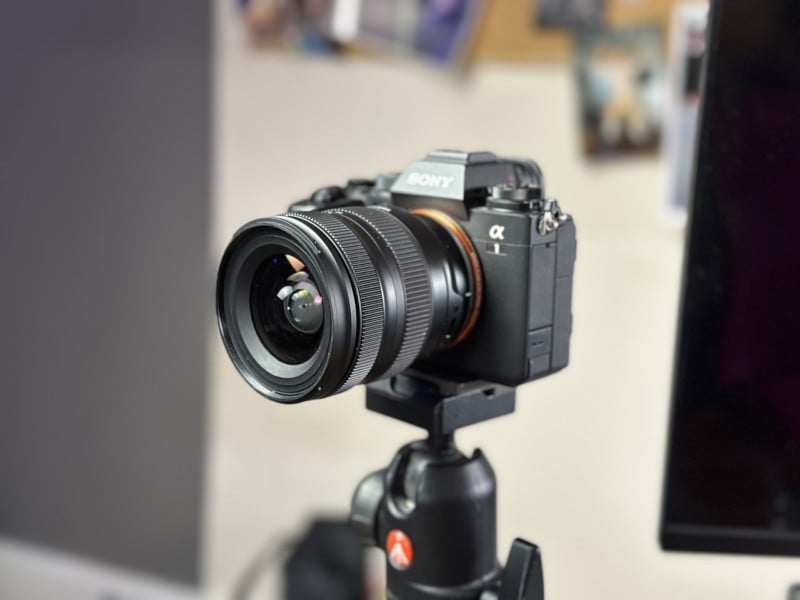 III Review: | Tiny VXD 20-40mm Yet Mighty PetaPixel Di Tamron f/2.8