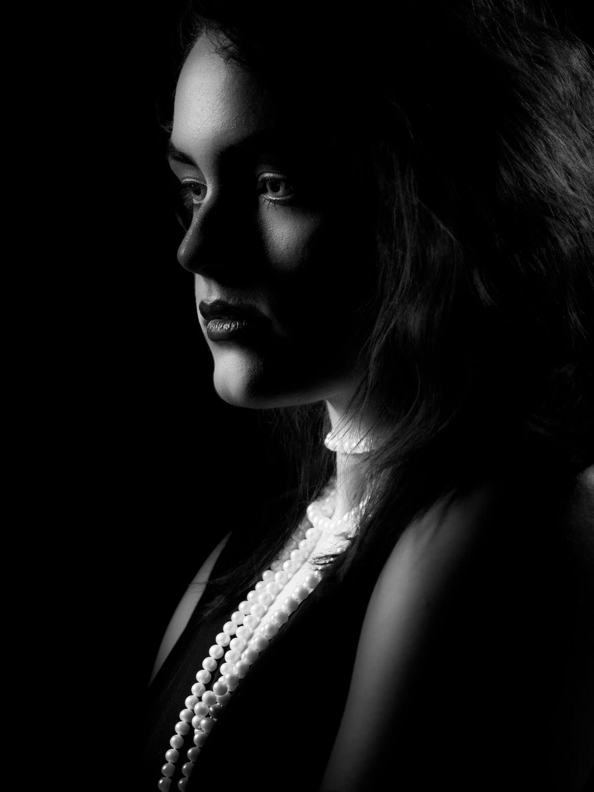 What is Rembrandt Lighting and How to Use It for Portrait Photos ...