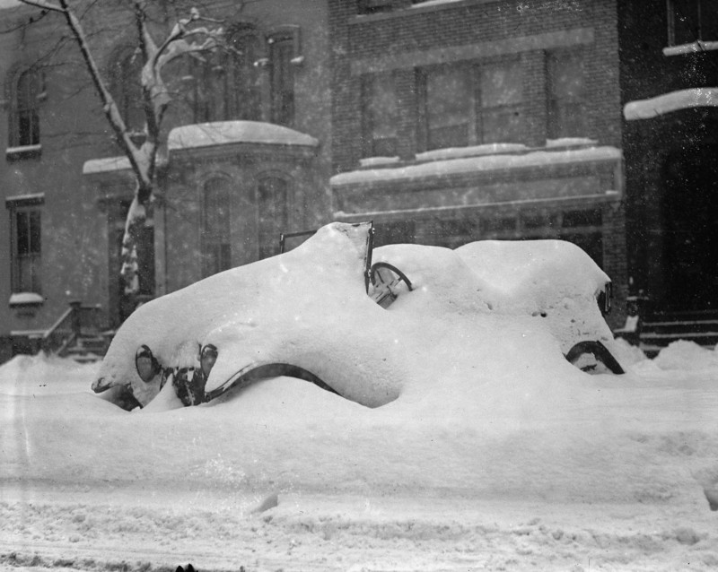 The Deadly Snowstorm of '22: Historic Photos of Blizzard from 100 Years ...