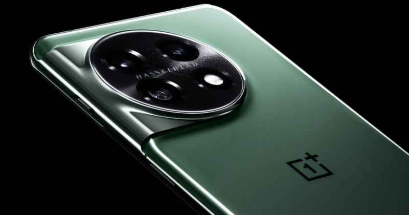 OnePlus 11 5G Sports a Big 'Black Hole' Styled Hasselblad Camera Bump