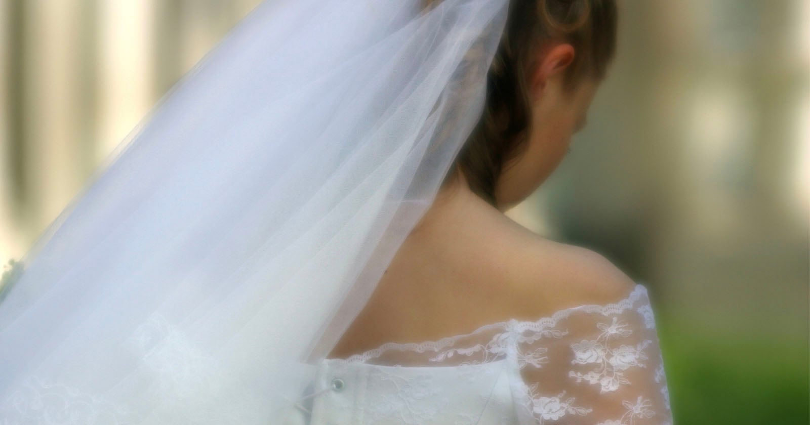 Wedding Photographer Explains How She Handled Bride Walking Out - Vimarsana News