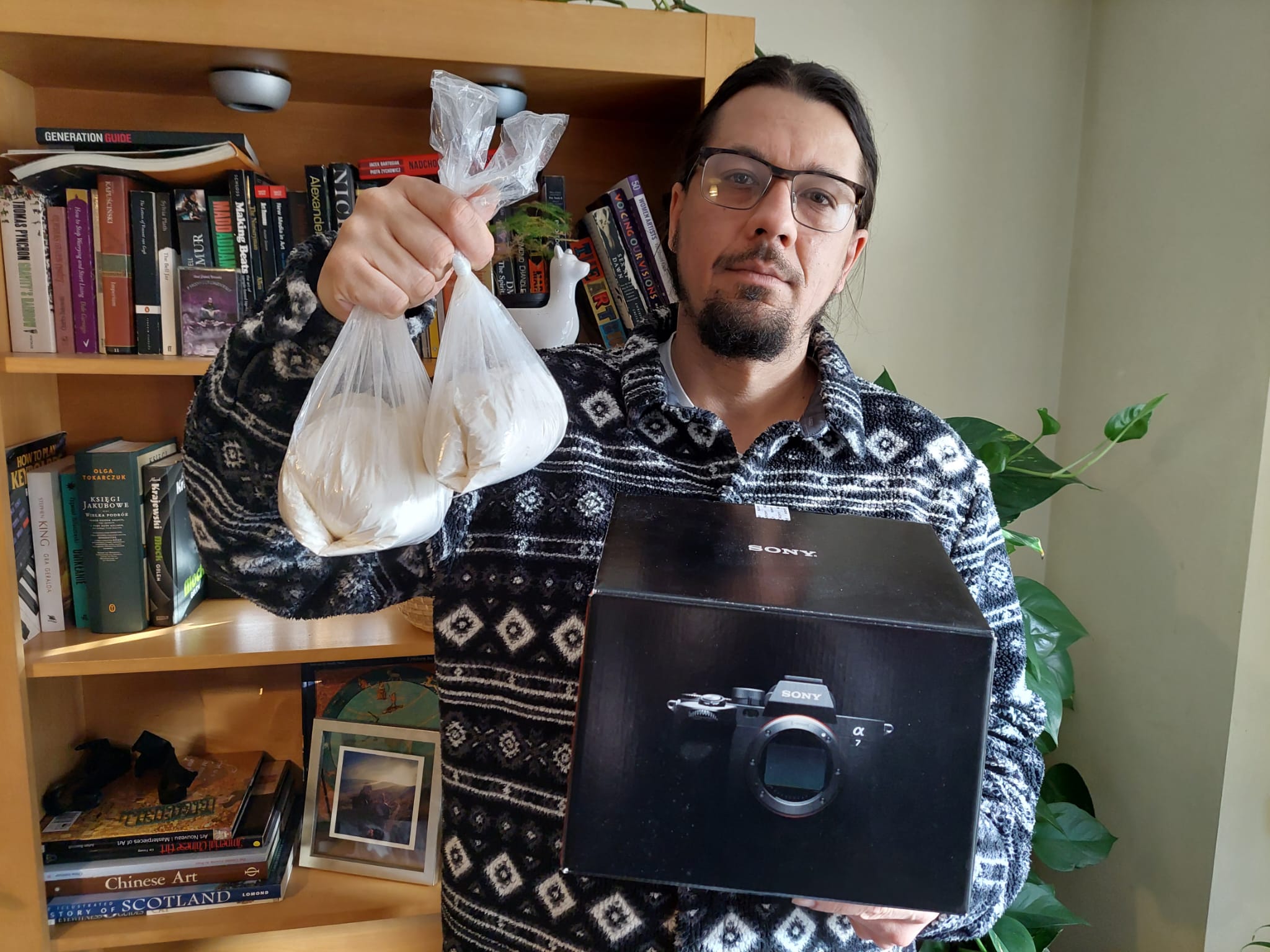 Devastated Photographer Sent Bags of White Powder Instead of $3K Camera ...