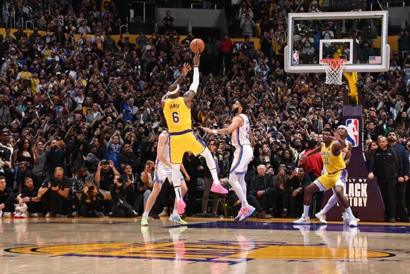 FILE: Dennis Rodman of the Los Angeles Lakers gets in a fight during a  National Basketball Association game against the New York Knicks at the  Great Western Forum in Los Angeles, CA. (