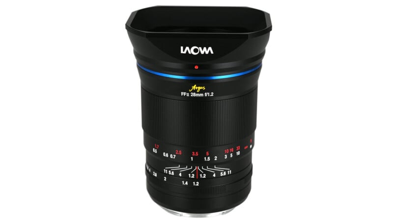 Laowa 28mm f:1.2 mới