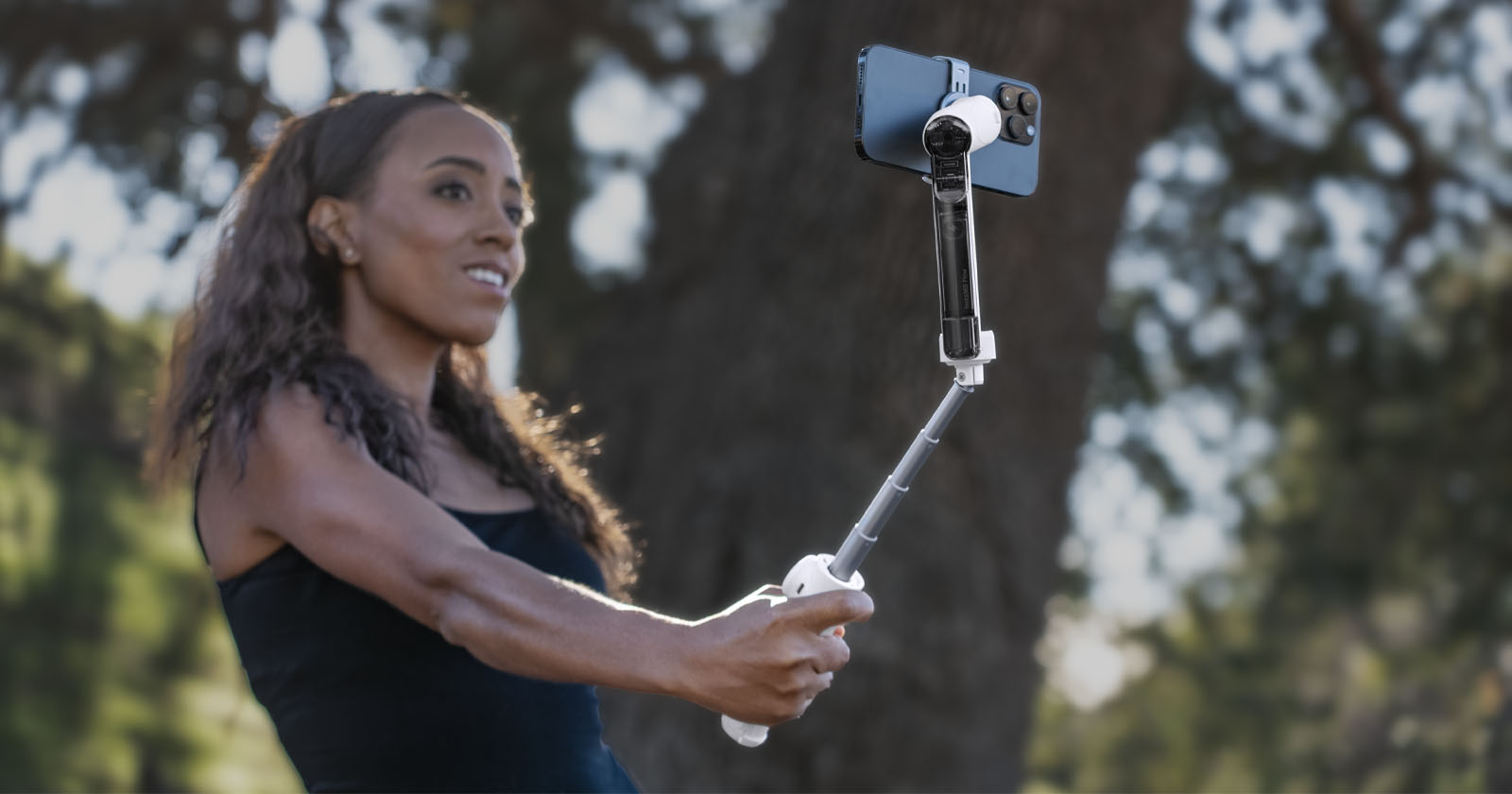 Insta360 Flow AI-Powered Smartphone 3-Axis Gimbal Stabilizer Auto Face  Tracking