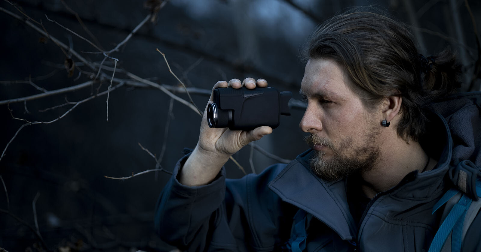 The Duovox Ultra Monocular Camera Can See in Basically Total Darkness