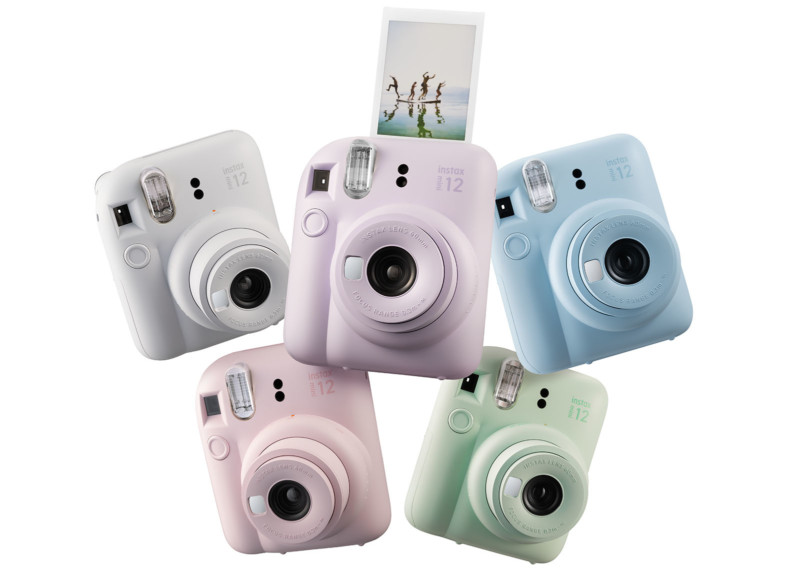 pictures of a polaroid camera