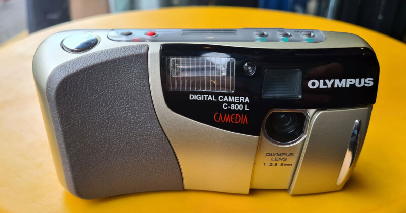 Olympus C-800L Retro Review: Impressive Tech Meets Classic Styling ...