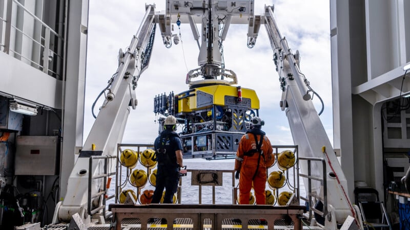 Des scientifiques découvrent trois nouveaux champs de ventilation hydrothermale sur la dorsale médio-atlantique