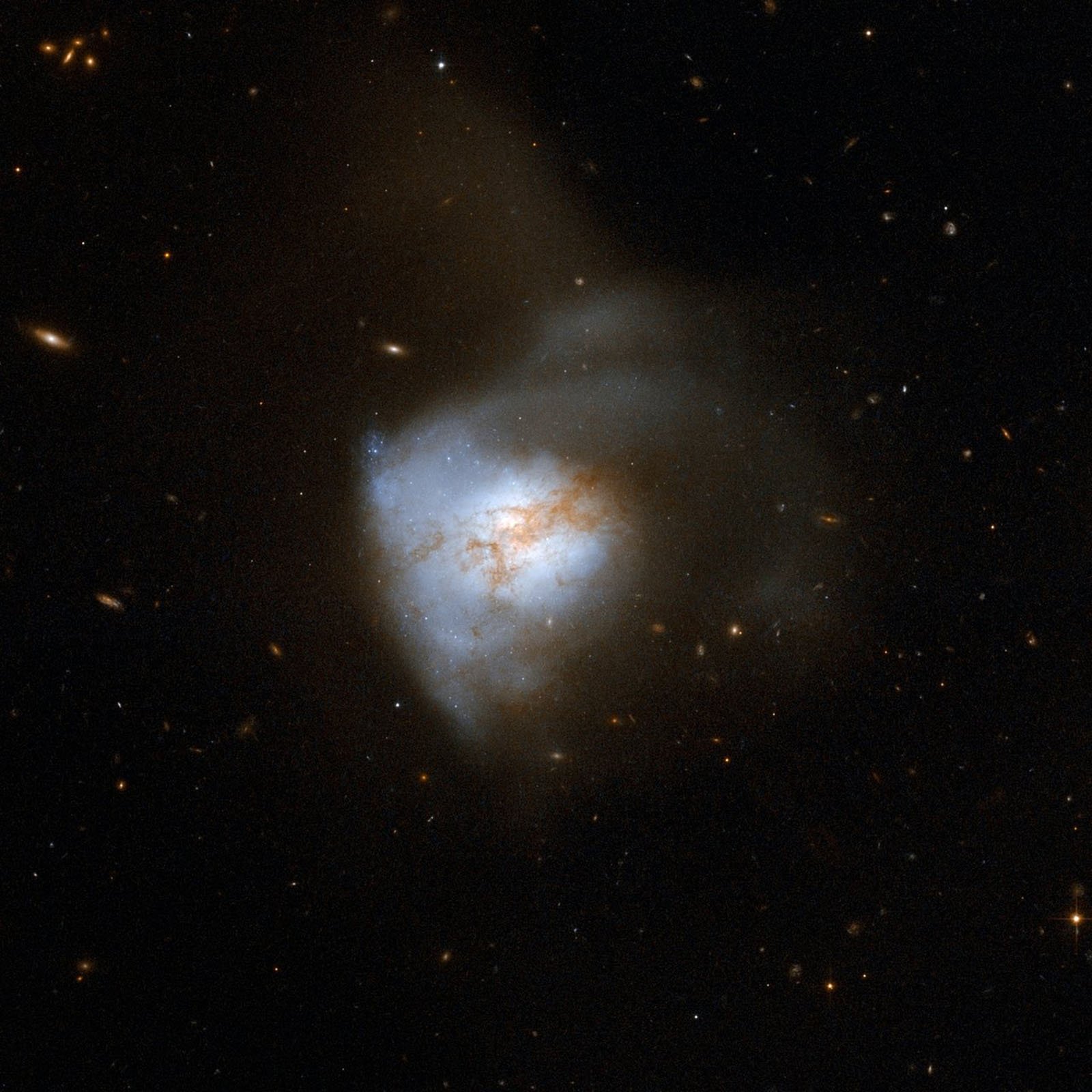 Webb Captures Star-Forming Galactic Merger Brighter Than 1 Trillion ...