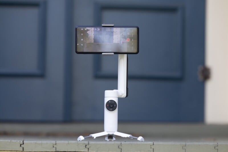 Insta360 Flow Review: Streamlined Smartphone Gimbal