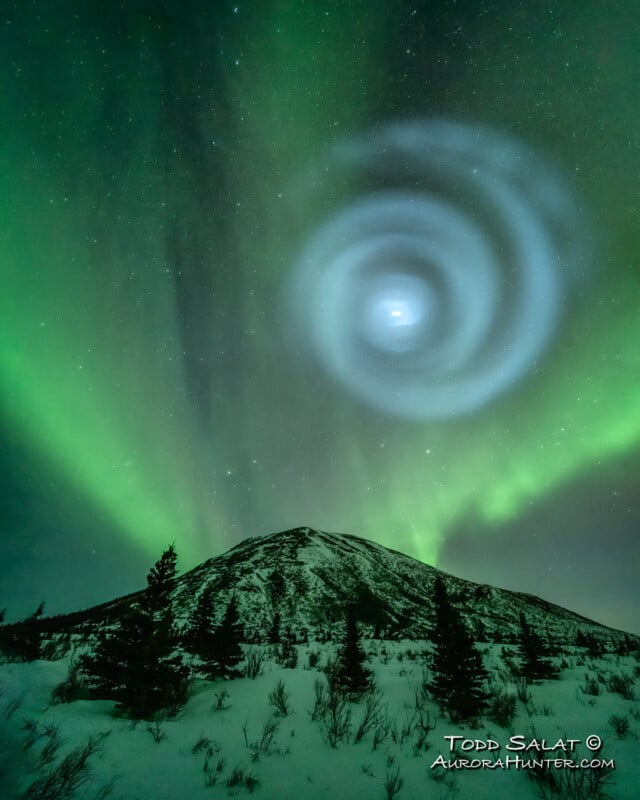 Giant Spiral Appears Amid the Aurora Lights in Alaska's Night Sky