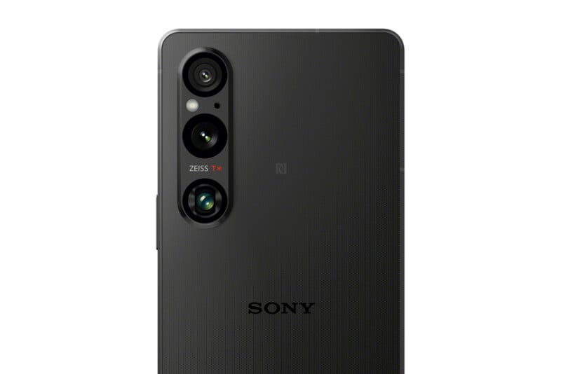 Sony Xperia 1 V: Alleged billboard reveals design elements and points to  new camera improvements -  News