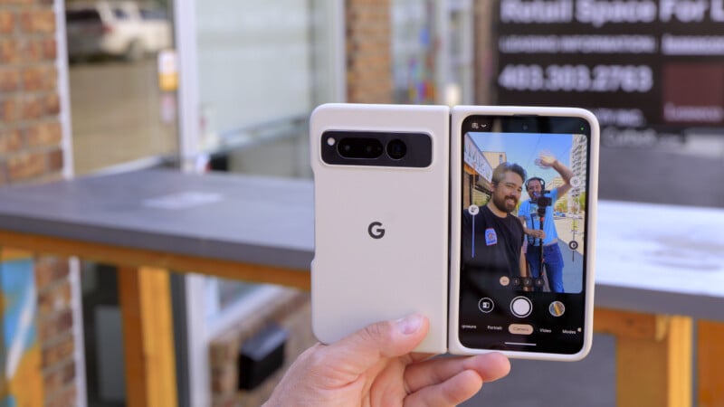 Google Pixel Fold selfies
