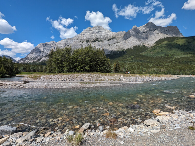 Googler Pixel Fold ultra-wide landscape