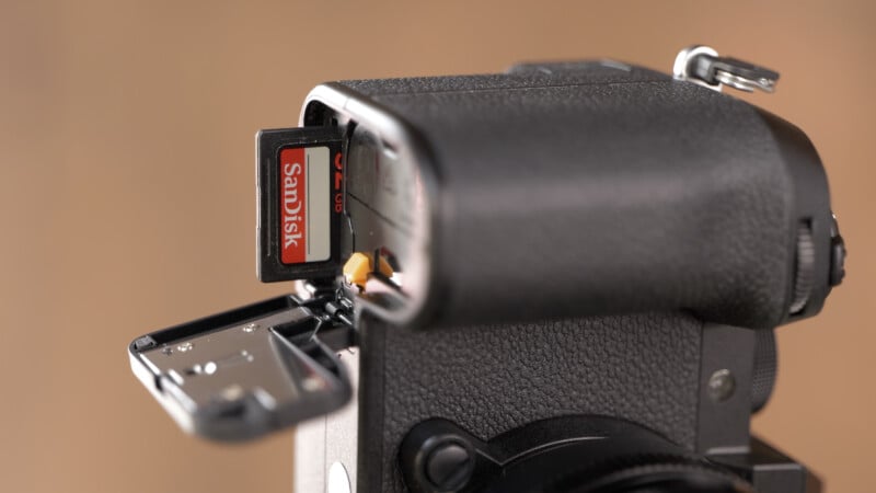 Batterie et carte Fujifilm X-S20