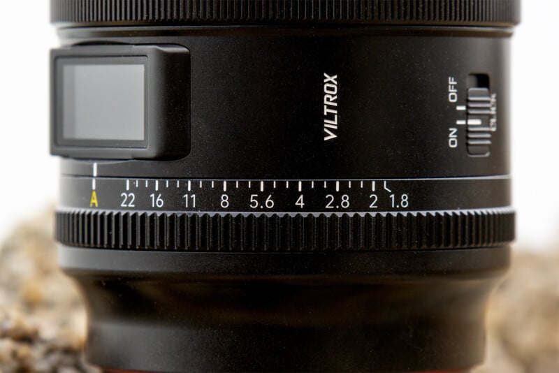 Objectif Viltrox AF 16mm f/1.8 FE.