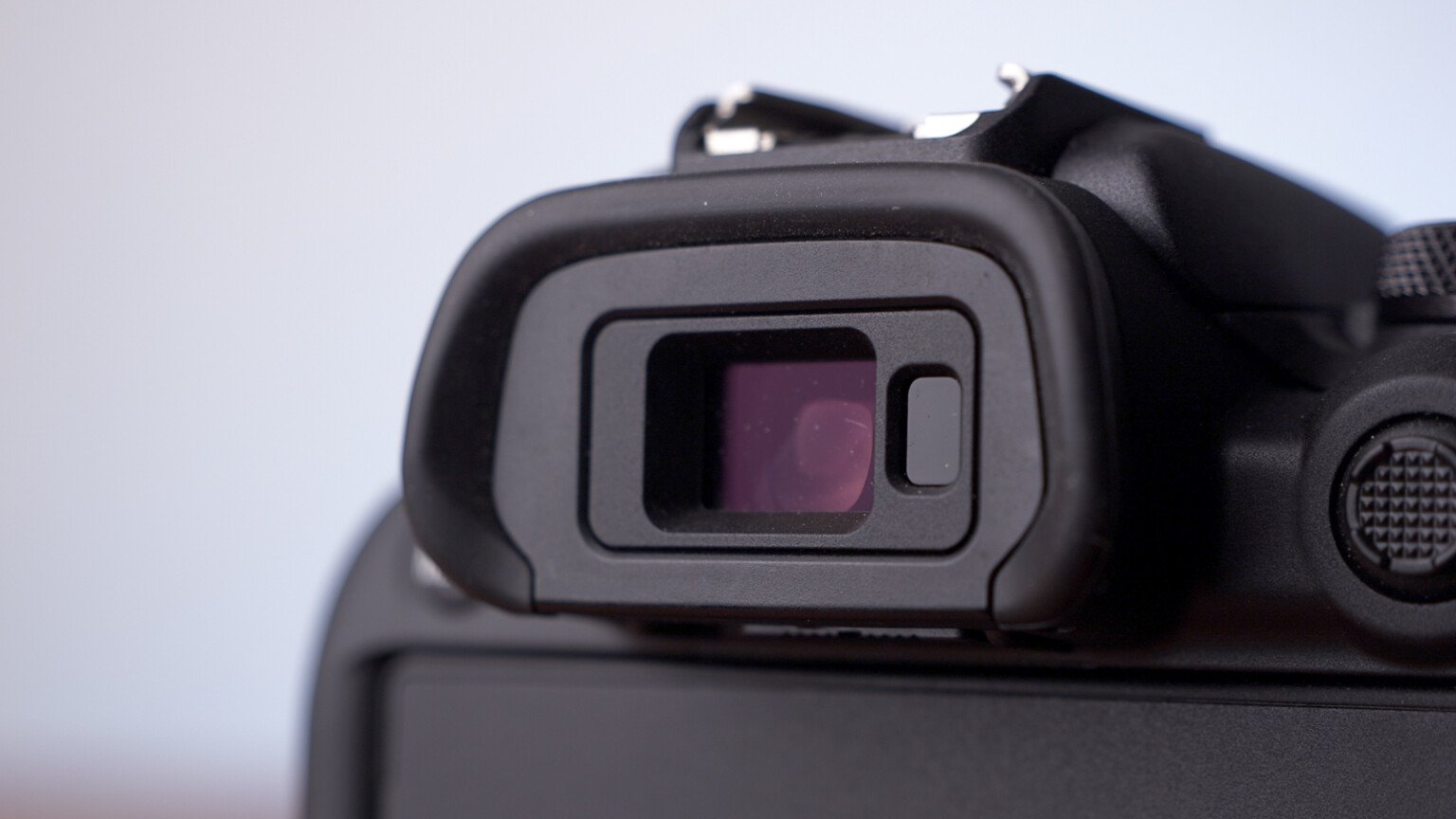 7 Reasons To Use a 'Real' Camera Instead of a Smartphone PetaPixel